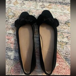 Black Velvet Bow Flats